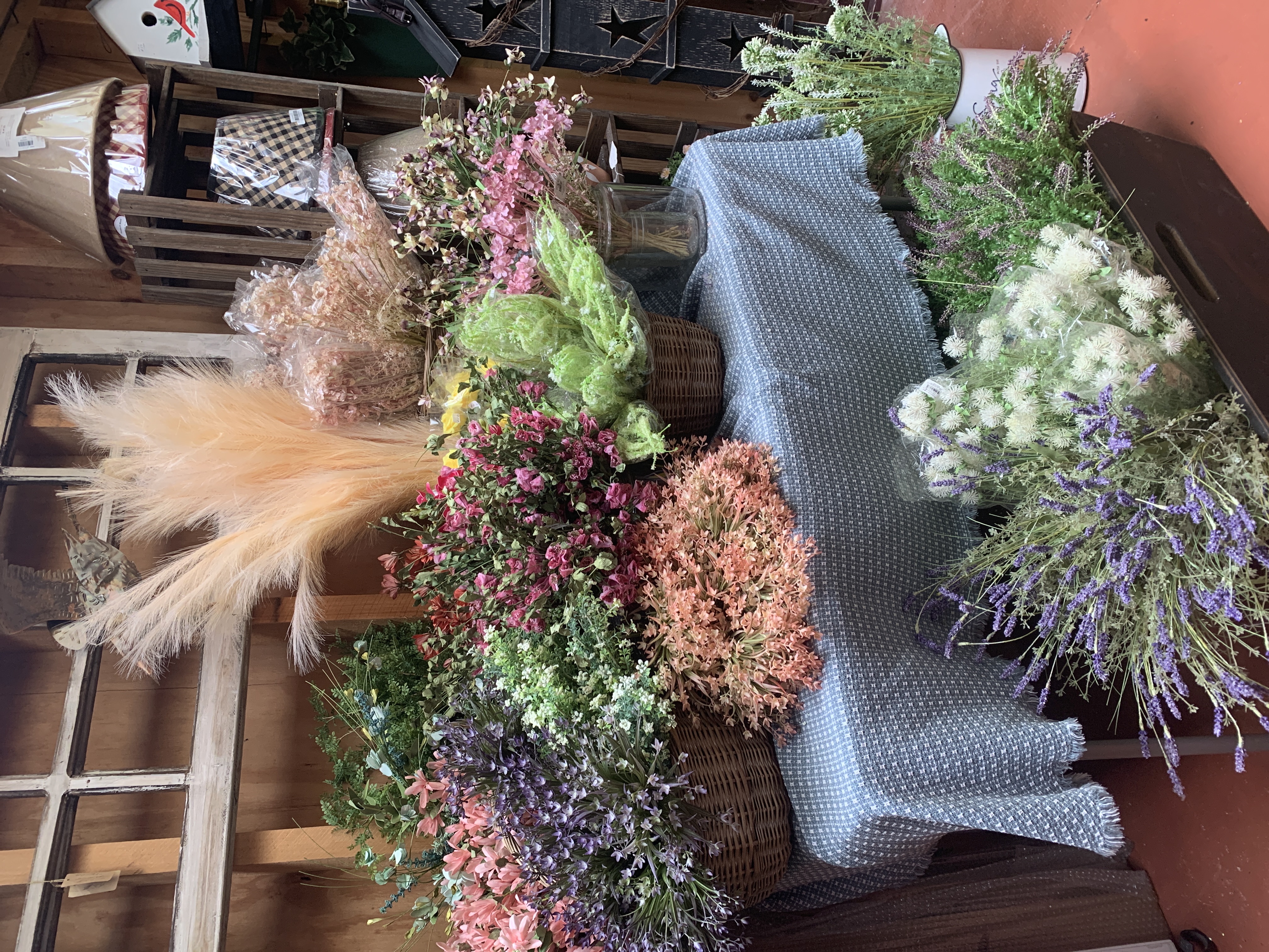 Pretty floral picks for your home.  $4 on up only at New Old Stuff 10-4 Thursday thru Saturday